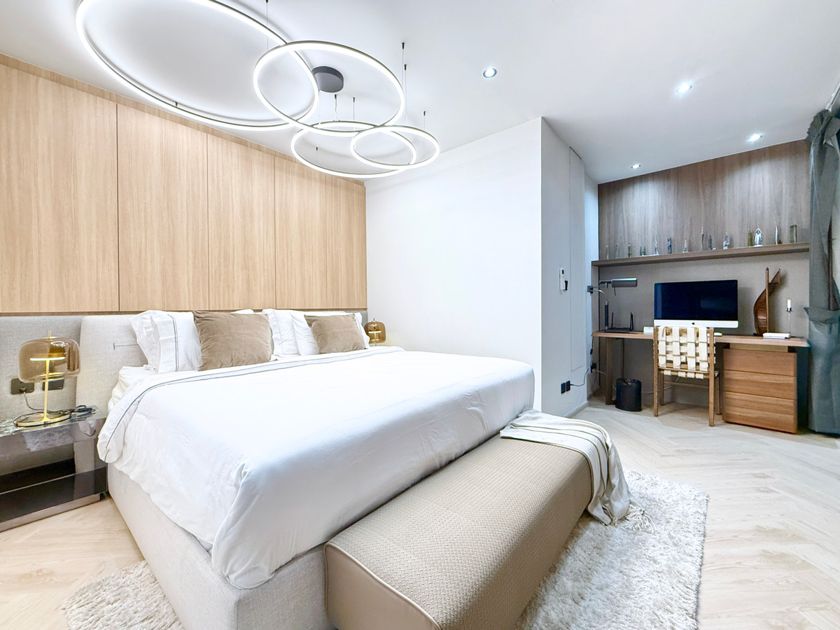 For SaleCondoRatchathewi,Phayathai : 🚀 CONNER Ratchathewi - 170 sq m. Duplex Penthouse* 3 bedrooms, 4 bathrooms, beautifully decorated 092-545-6151 (Tim)