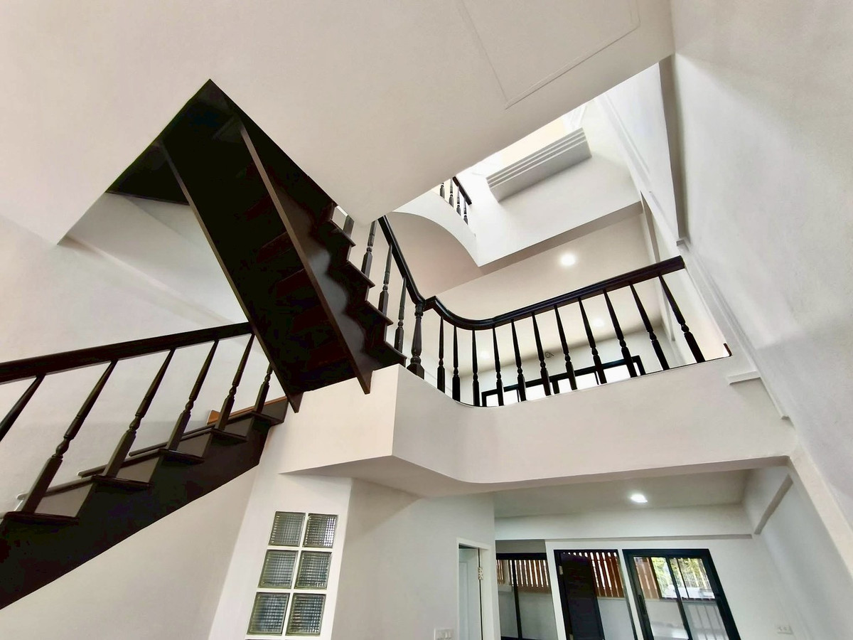 For SaleTownhomePathum Thani,Rangsit, Thammasat : Townhome for sale, 2 and a half floors, Nanthana Garden Village, Rangsit, 5 levels, area 27 square meters, 3 bedrooms, Ban Klang Subdistrict, Mueang Pathum Thani District. Pathum Thani Province