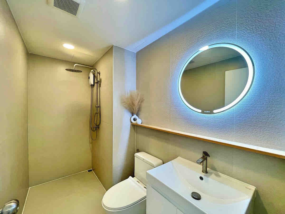 For RentCondoRattanathibet, Sanambinna : For rent, Vio Khaerai, Nonthaburi 1, MRT Nonthaburi Government Center, Full renovation, all new electrical appliances.