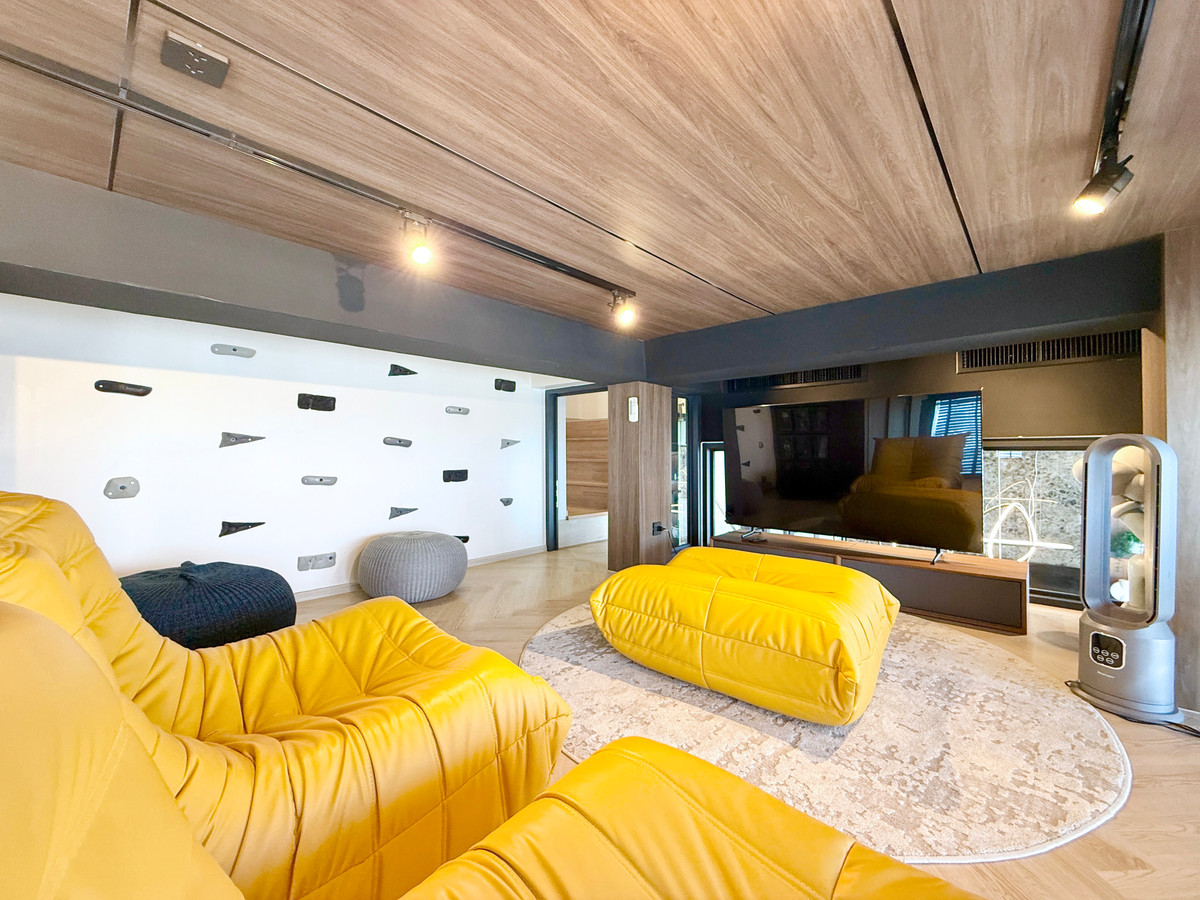 For SaleCondoRatchathewi,Phayathai : 🚀 CONNER Ratchathewi - 170 sq m. Duplex Penthouse* 3 bedrooms, 4 bathrooms, beautifully decorated 092-545-6151 (Tim)