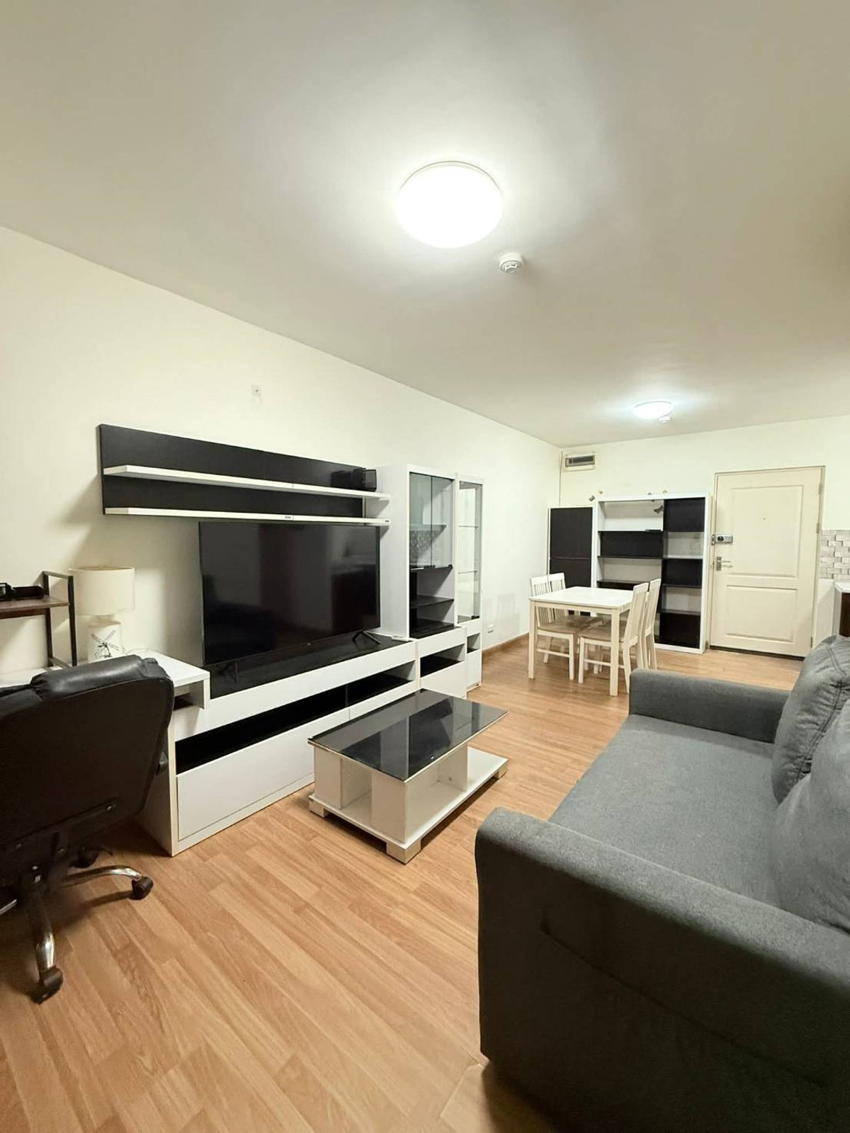 For SaleCondoOnnut, Udomsuk : Beautiful view, condo near BTS Punnawithi and Udomsuk.