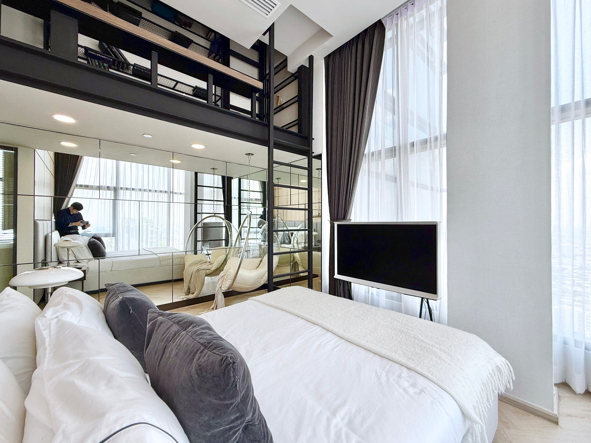 For SaleCondoRatchathewi,Phayathai : 🚀 CONNER Ratchathewi - 170 sq m. Duplex Penthouse* 3 bedrooms, 4 bathrooms, beautifully decorated 092-545-6151 (Tim)