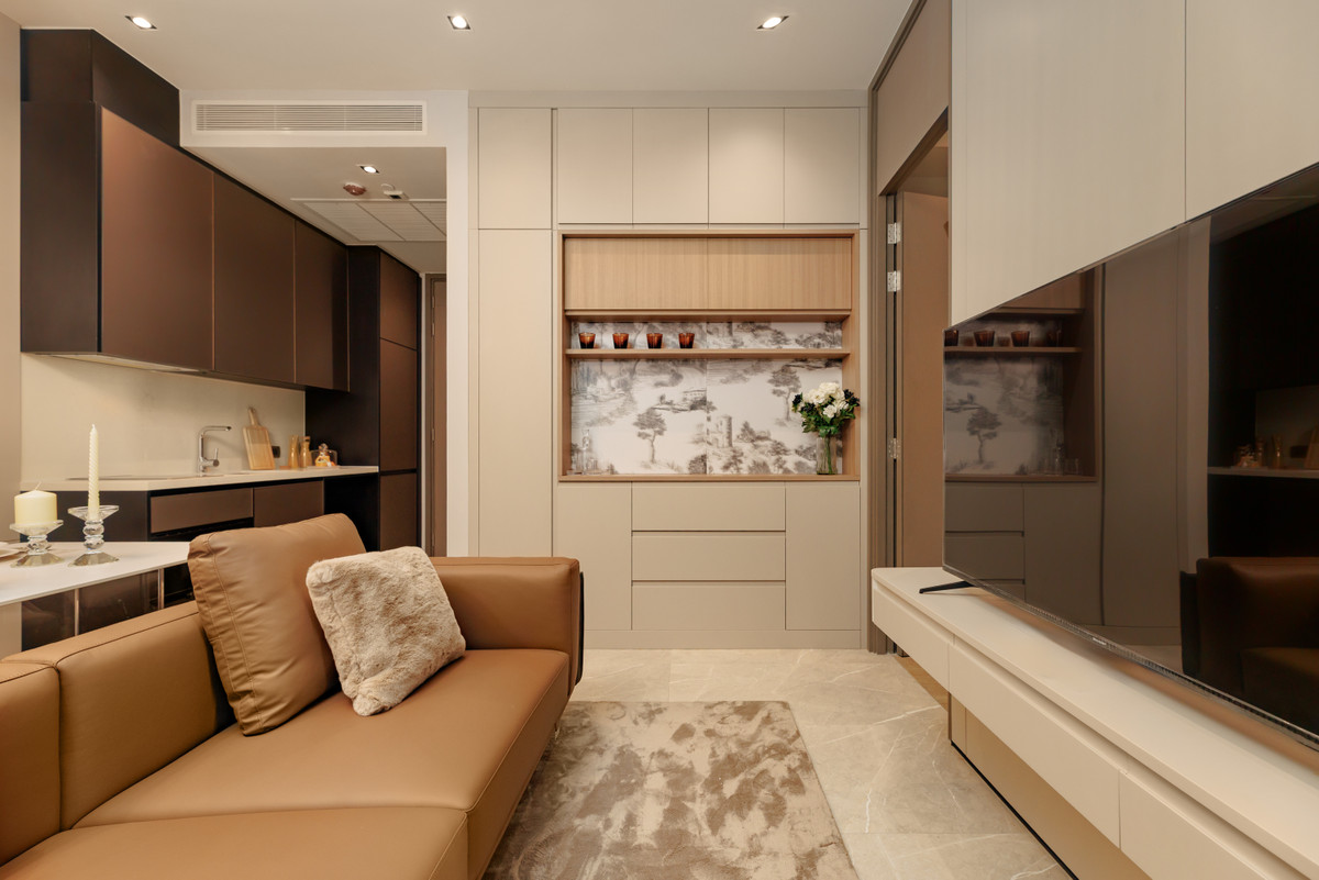 ขายคอนโดสุขุมวิท อโศก ทองหล่อ : HOT DEAL*  FURNISHED  Ready to move in