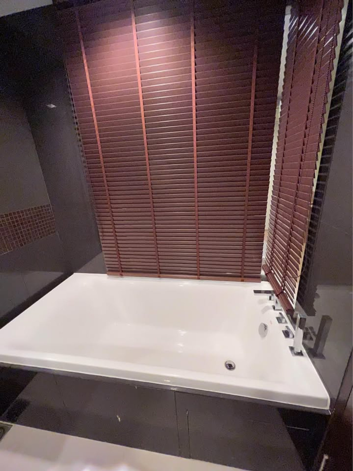 ขายคอนโดสาทร นราธิวาส : Rhythm Sathorn / 1 Bedrooms (FOR SALE), ริทึ่ม สาทร / 1 ห้องนอน (ขาย) PT011