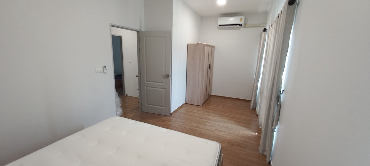 For RentTownhomePathum Thani,Rangsit, Thammasat : Townhouse for rent 🔥 Grande Pleno Phahol-Vibhavadi 🔥 3 bedrooms, 2 bathrooms, fully furnished and equipped with appliances. Close to Bangkok University.