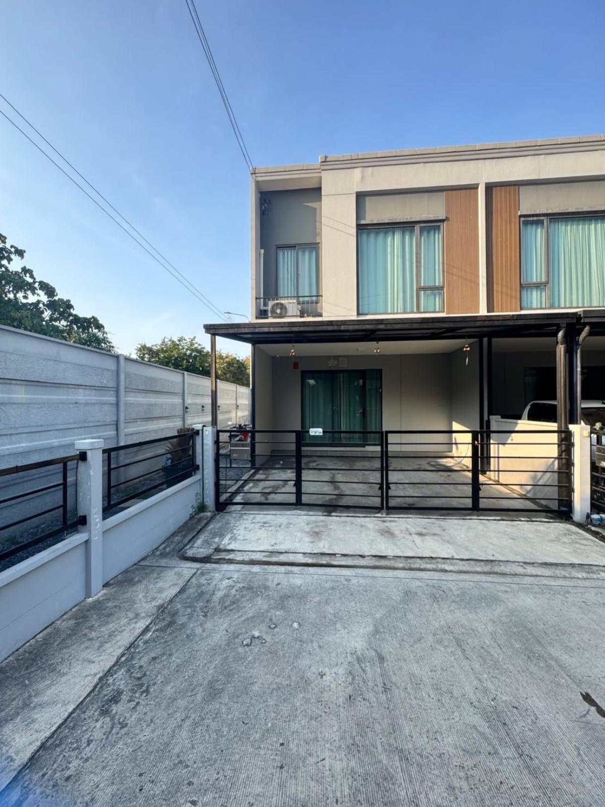 ขายทาวน์โฮมมหาชัย สมุทรสาคร : ขายทาวน์เฮ้าส์/ทาวน์โฮม  พลีโน่ เพชรเกษม-สาย 4 ห้องมุม อ้อมน้อย กระทุ่มแบน สมุทรสาคร CX-143472