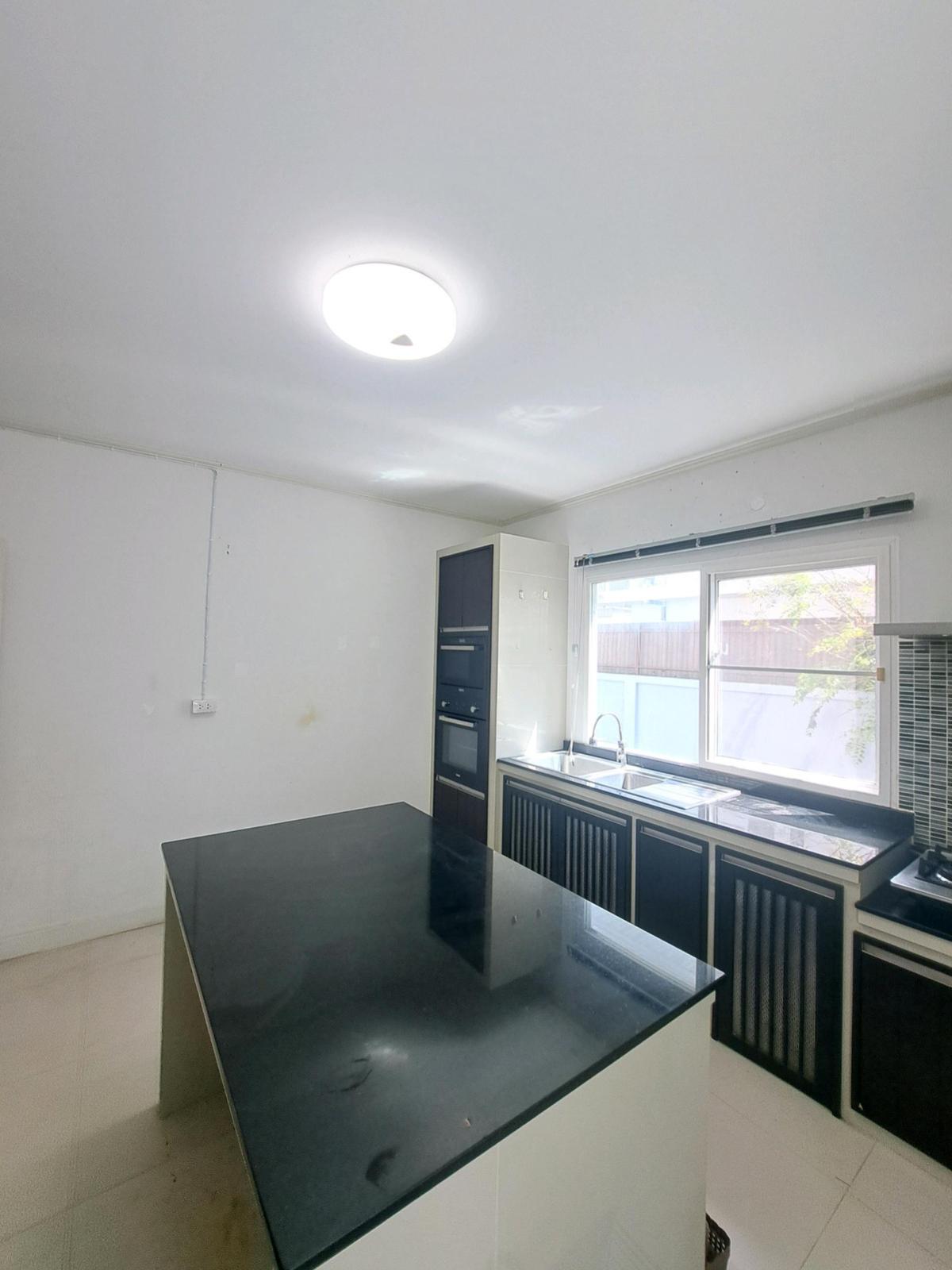 For SaleHouseLadkrabang, Suwannaphum Airport : For Sale House , Supalai Garden Ville, New Krungthep Kreetha Road - Motorway , newly renovated , Khlong Song Ton Noon , Lat Krabang , Bangkok , CX-143438