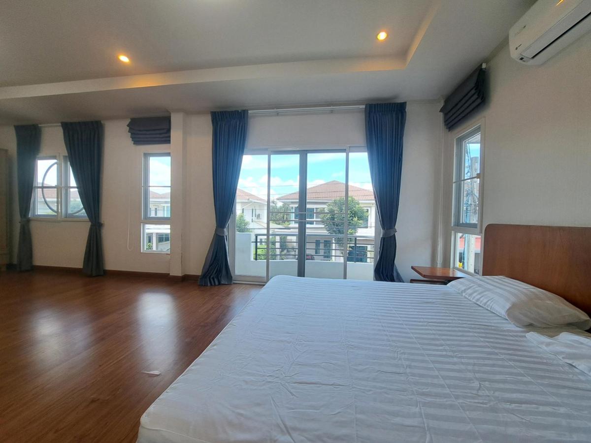 For SaleHouseLadkrabang, Suwannaphum Airport : For Sale House , Supalai Garden Ville, New Krungthep Kreetha Road - Motorway , newly renovated , Khlong Song Ton Noon , Lat Krabang , Bangkok , CX-143438