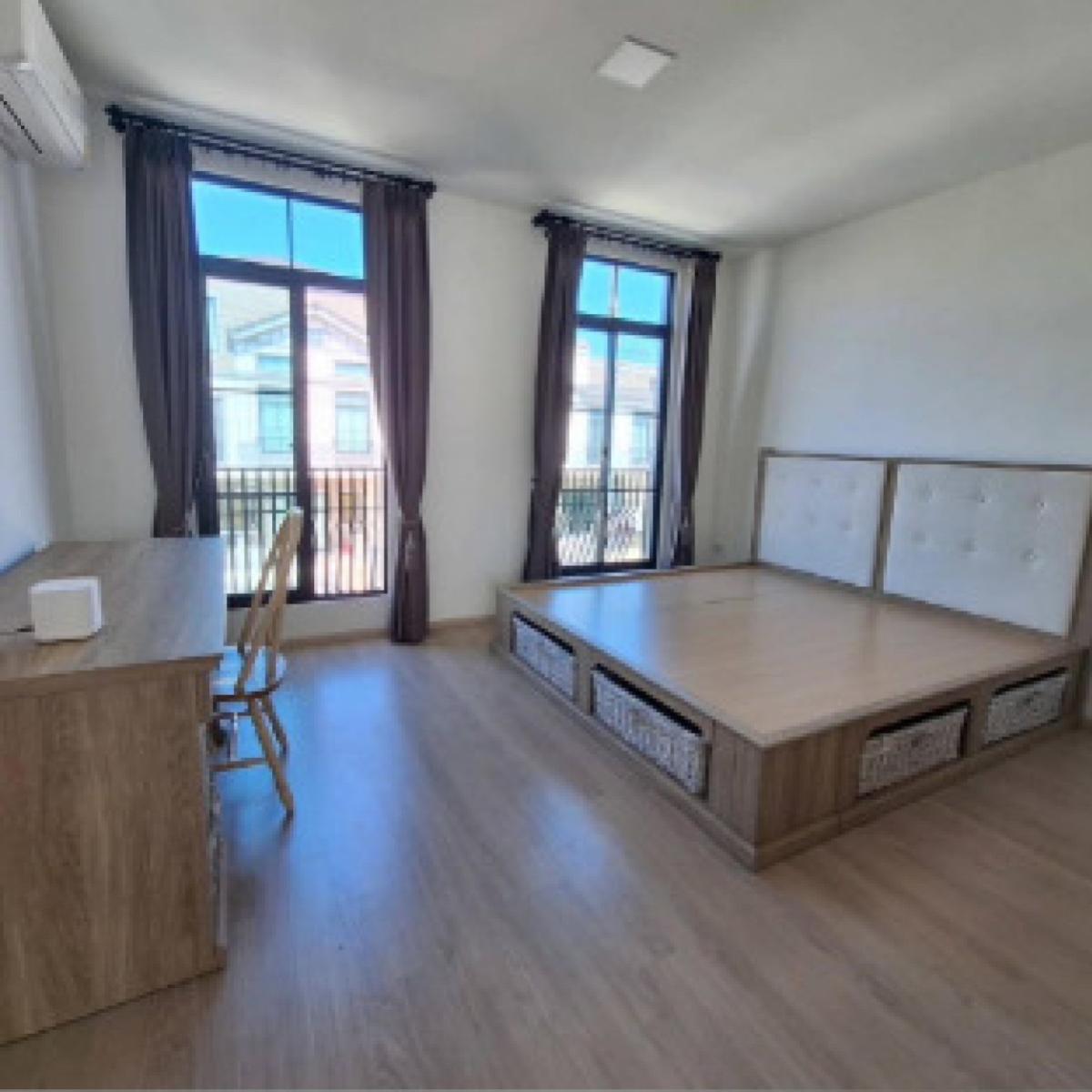 For SaleHouseBangna, Bearing, Lasalle : For Sale Townhouse/Townhome  , Villaggio 3 Srinakarin - Bangna , Bang Kaeo , Bang Phli , Samut Prakarn , CX-143375