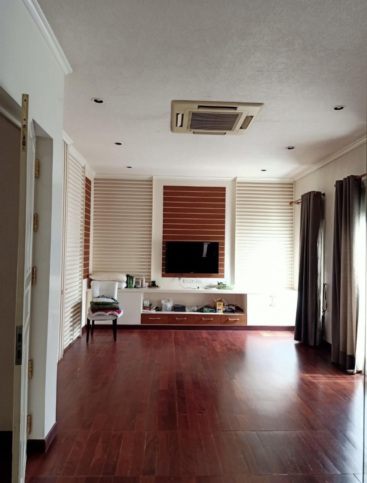 For SaleTownhomePattanakan, Srinakarin : For Sale Townhouse/Townhome  , Baan Klang Muang The Royal Monaco Srinakarin-Pattanakarn , corner unit , wide frontage , newly renovated , Suan Luang , Suan Luang , Bangkok , CX-143348