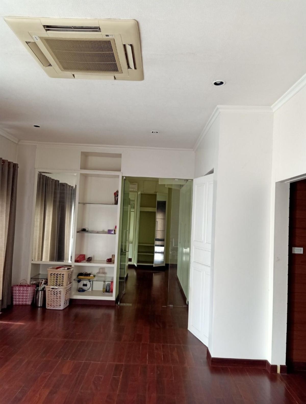 For SaleTownhomePattanakan, Srinakarin : For Sale Townhouse/Townhome  , Baan Klang Muang The Royal Monaco Srinakarin-Pattanakarn , corner unit , wide frontage , newly renovated , Suan Luang , Suan Luang , Bangkok , CX-143348