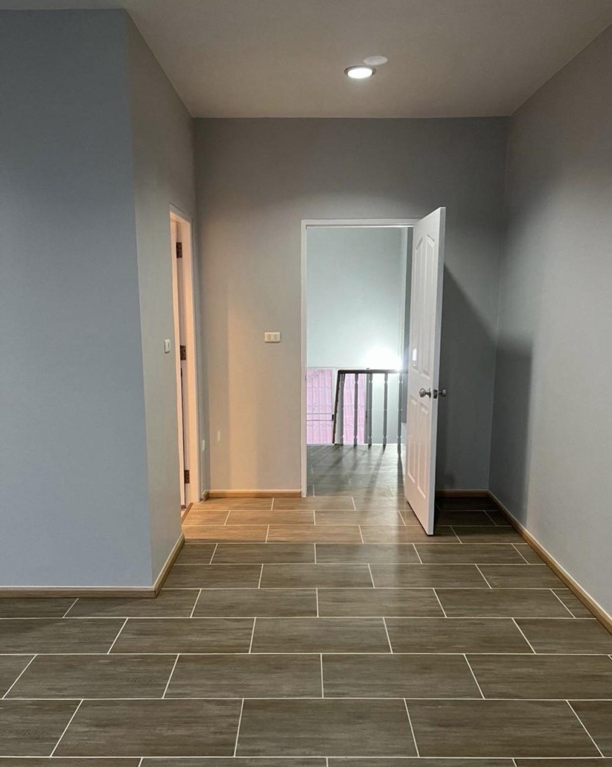 For SaleTownhomePattanakan, Srinakarin : For Sale Townhouse/Townhome  , Baan Klang Muang The Royal Monaco Srinakarin-Pattanakarn , newly renovated , Suan Luang , Suan Luang , Bangkok , CX-143072