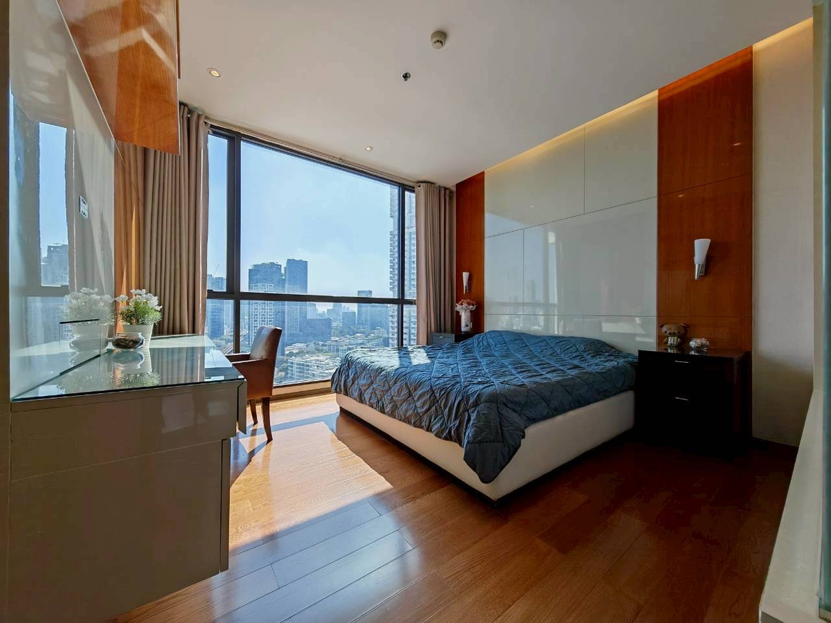 For RentCondoSukhumvit, Asoke, Thonglor : Condo for RENT The Address Sukhumvit 28, spacious room 70 sq m., 2 bedrooms, 2 bathrooms, ready to move in @ 51,000 baht, urgent call 096-2615656, spacious room 70 sq m., 2 bedrooms, 2 bathrooms, fully furnished, ready to move in Location : Promphong , Th