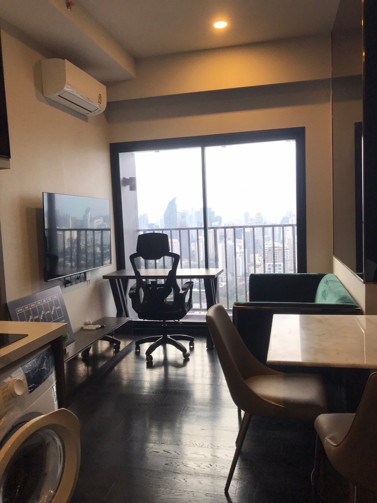 For RentCondoSukhumvit, Asoke, Thonglor : For rent, Park Origin Thonglor, luxury condo, Prime location in the heart of Thonglor, fully furnished, ready to move in, 46th floor, Tower B.