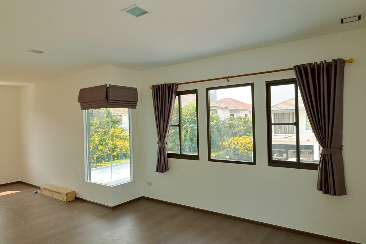 ขายบ้านบางนา แบริ่ง ลาซาล : 🌿⛅️ บ้านสวยแปลงมุม พื้นที่ดินใหญ่  #ใกล้เมกาบางนา  มัณฑนา บางนา กม.7  