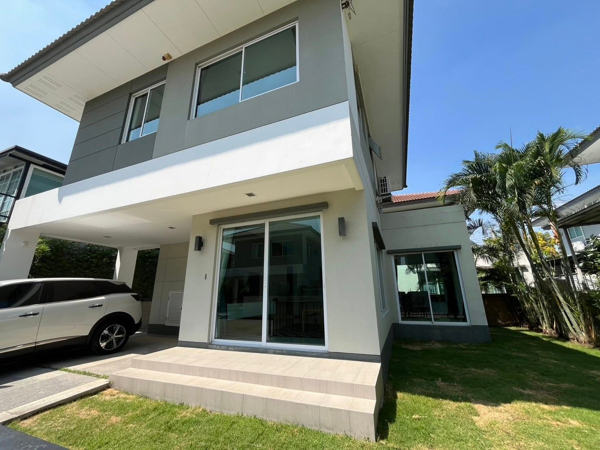 For RentHouseNonthaburi, Bang Yai, Bangbuathong : house near DBS and SISB International Schools, 10mins drive to Bang Bua Thong interchange.