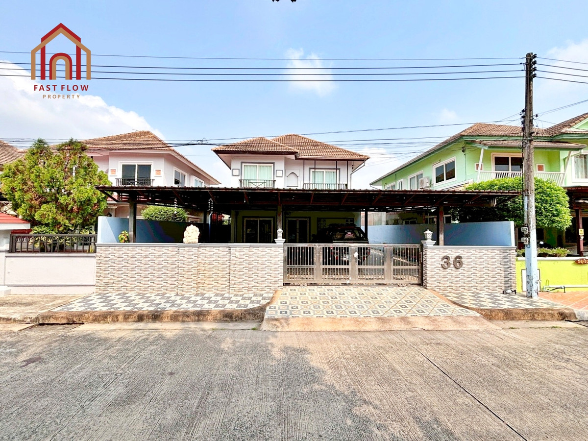 For SaleHousePathum Thani,Rangsit, Thammasat : Single house for sale, Discovery Balika, Lam Luk Ka Khlong 4, Rangsit Khlong Si. Parking for 4 cars inside the house. Located on the main road, Sai Pracharat Road (Phra Ong Chao Sai Road).