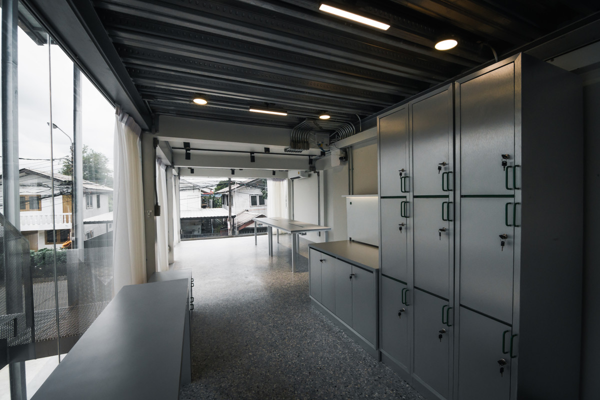 ให้เช่าโฮมออฟฟิศนวมินทร์ รามอินทรา : [23 Jan 2026] R34 Space - Home Office 3 ชั้น ให้เช่า สร้างใหม่, พื้นที่ใช้สอย 180 ตารางเมตร, เลียบทางด่วนรามอินทรา, รามอินทรา 34 แยก 14, เช่าเพียง 60,000.- (366 บาท/ตารางเมตร) พร้อมให้เช่า: 1 เมษายน 2569 เป็นต้นไป