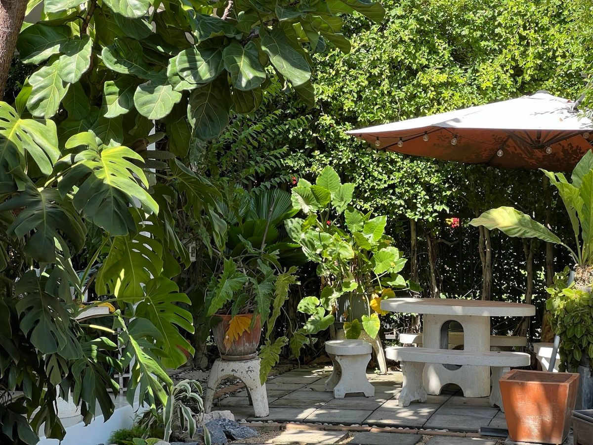 For RentHouseNonthaburi, Bang Yai, Bangbuathong : Single house, 5 minutes to Central Westgate, fully furnished, 3 bedrooms, 3 bathrooms.