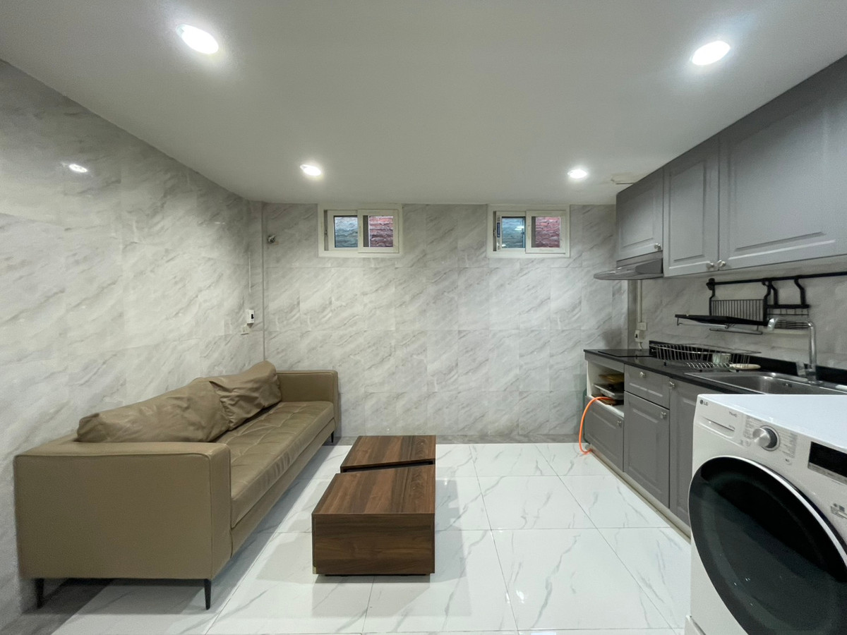 ให้เช่าทาวน์โฮมรัชดา ห้วยขวาง : HK0069♛ทาวน์เฮ้าส์ 2 ห้องนอน ให้เช่า⚝ห้วยขวาง♜MRT ห้วยขวาง∞099-5919653,065-9423251▚Line@sureresidence