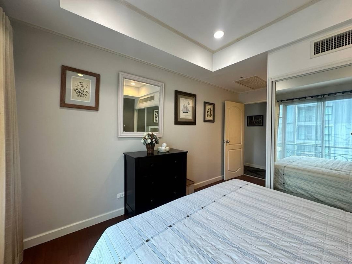 For RentCondoSukhumvit, Asoke, Thonglor : Premium Condo Quiet atmosphere in the heart of the city, convenient travel near BTS Thonglor.