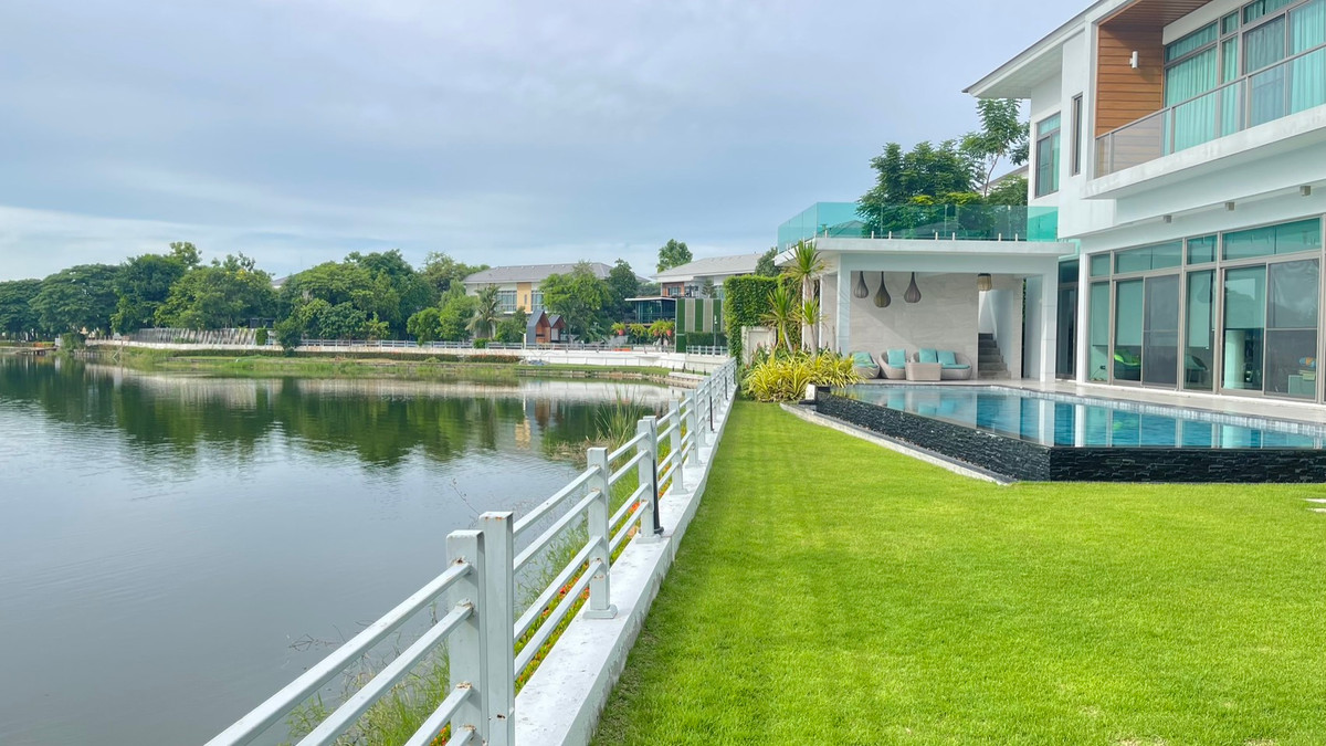 ขายบ้านปทุมธานี รังสิต ธรรมศาสตร์ : ขายบ้านหรูติดริมทะเลสาบPerfect Masterpiece Lake resort รังสิต พร้อมสระว่ายน้ำส่วนตัว บ้านเดี่ยว 250 ตรว. สวนนั่งเล่น พาวิลเลี่ยนส่วนตัว ความสุขที่ชีวิตเลือกได้ แถมติดทางด่วนเข้าเมืองง่ายๆ
