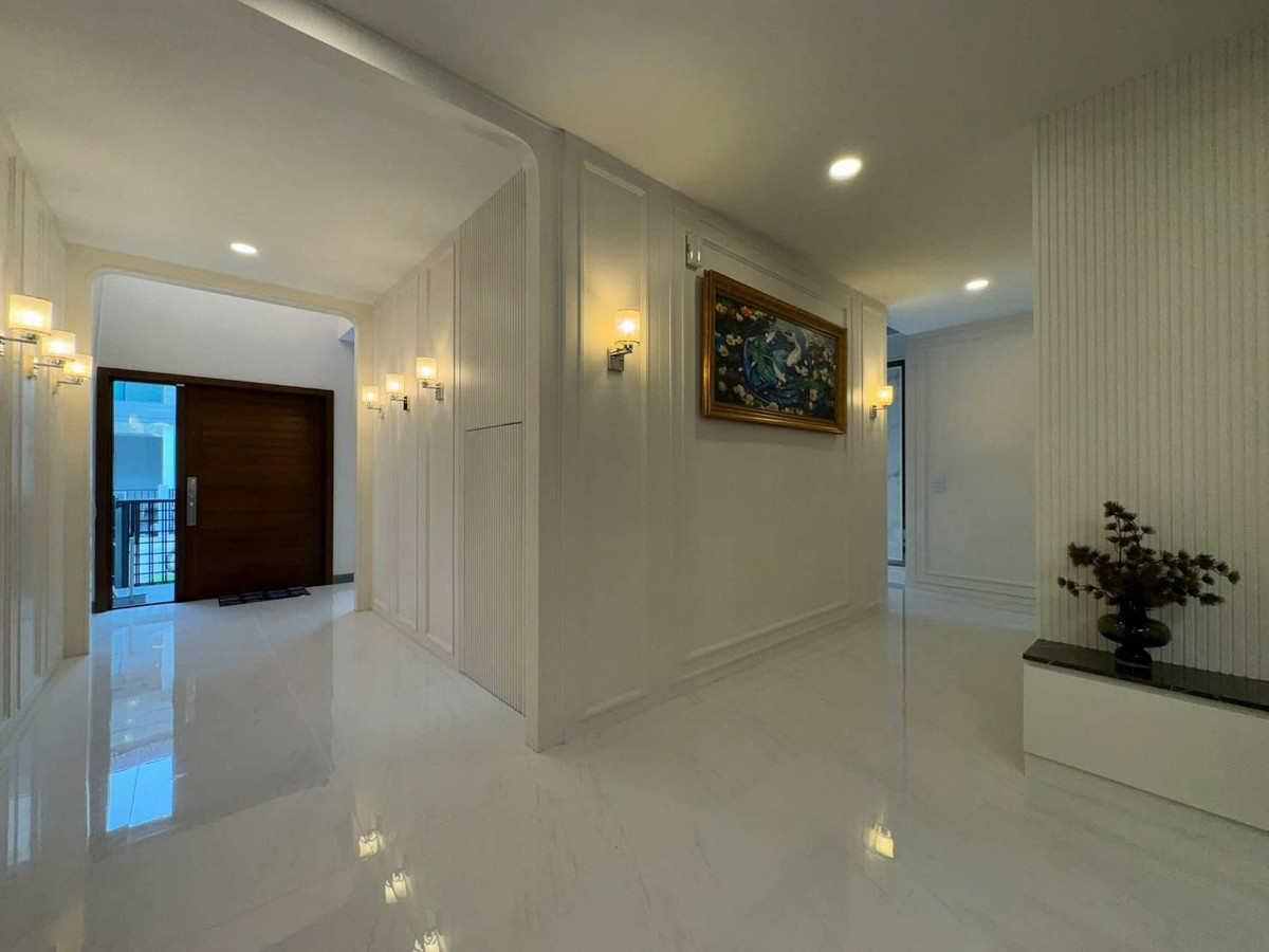 บ้านบางนา แบริ่ง ลาซาล : ขาย/ให้เช่า The City Bangna บ้านหลังมุม