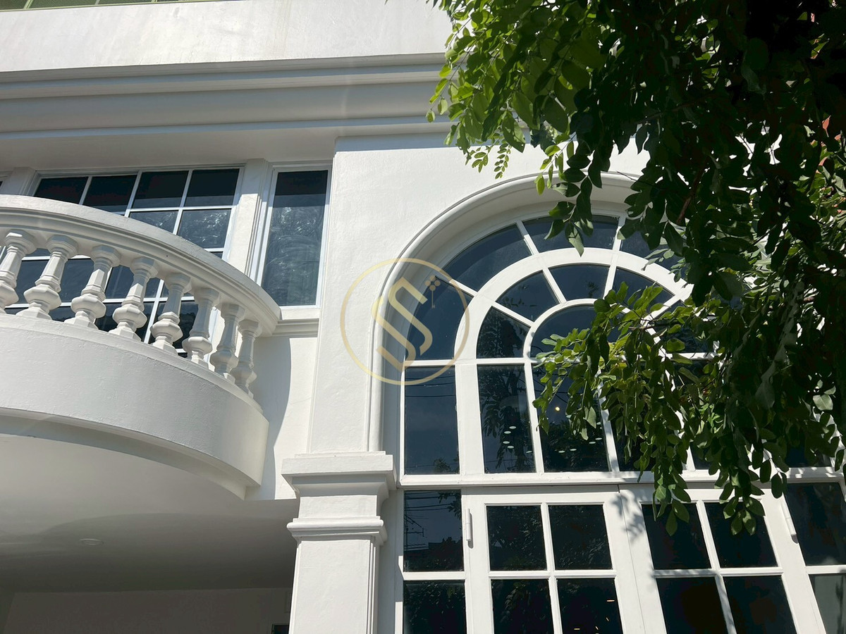 ให้เช่าทาวน์โฮมอารีย์ อนุสาวรีย์ : ให้เช่าด่วน บ้านทาวน์โฮมสวย 3 ชั้น สภาพดีพร้อมเข้าอยู่ ใจกลางอารีย์ ในซอยอารีย์สัมพันธ์ 1 ใกล้ BTS อารีย์