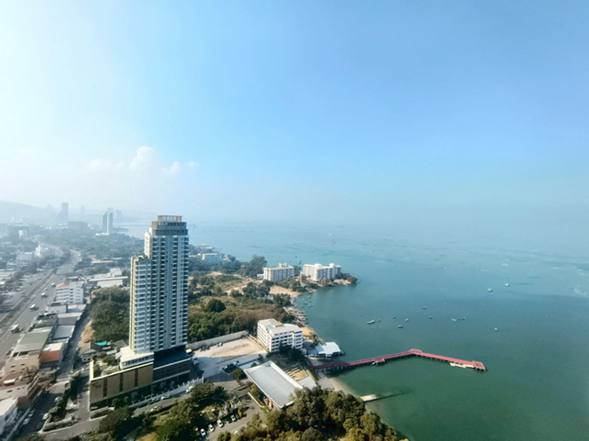 ให้เช่าคอนโดศรีราชา แหลมฉบัง บ้านบึง : คอนโดพร้อมอยู่ ระเบียงกว้าง นั่งจิบกาแฟชมวิวทะเลสุดชิล