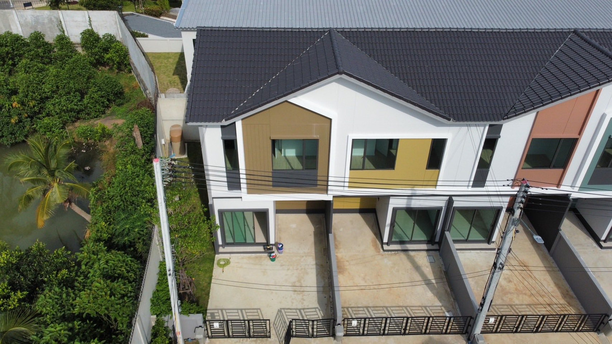 ให้เช่าบ้านปทุมธานี รังสิต ธรรมศาสตร์ : ทาวน์โฮม 3ห้องนอน เฟอร์นิเจอร์ครบ ใกล้ตัวเมืองปทุม เฟอร์นิเจอร์ครบ