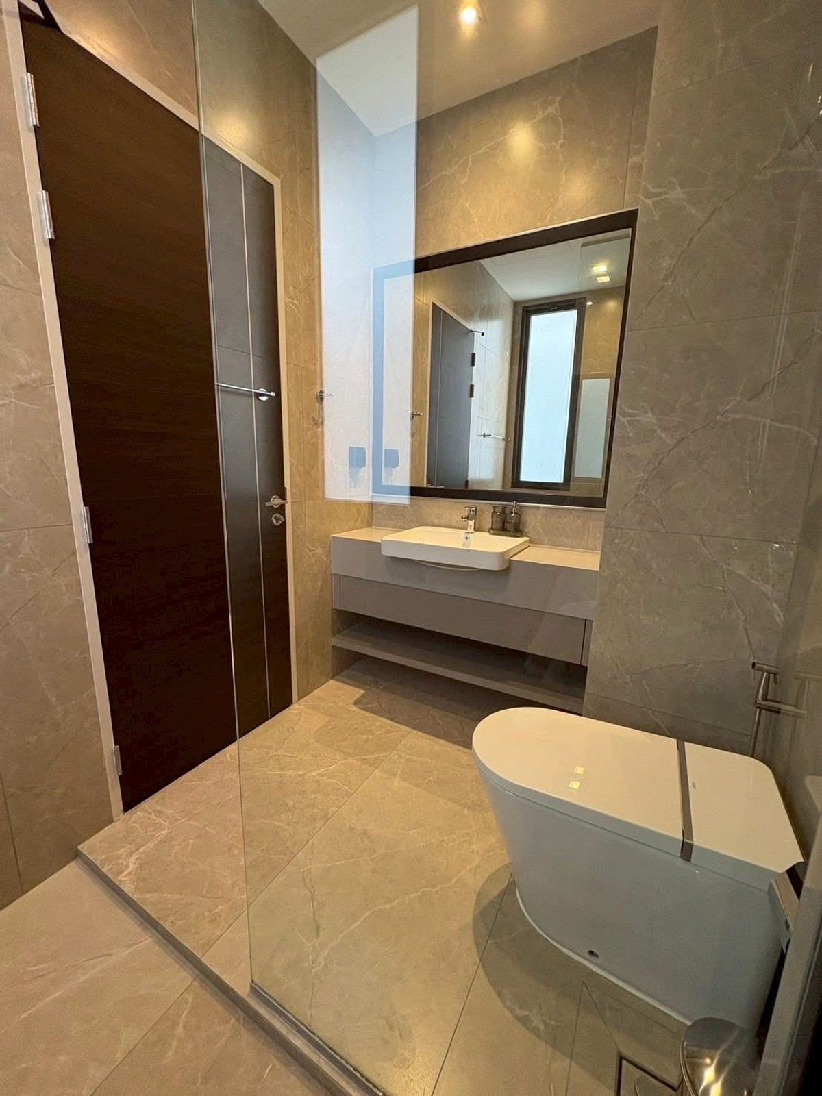 For RentHousePattanakan, Srinakarin : ✨ [For Rent] Experience luxury living in a location that is most easily connected to the city center - Phattanakan32