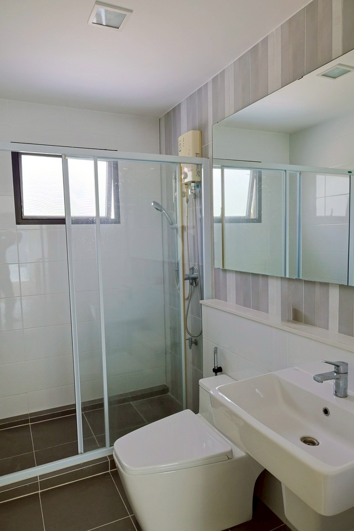 ขายบ้านบางนา แบริ่ง ลาซาล : 🌿⛅️ บ้านสวยแปลงมุม พื้นที่ดินใหญ่  #ใกล้เมกาบางนา  มัณฑนา บางนา กม.7  