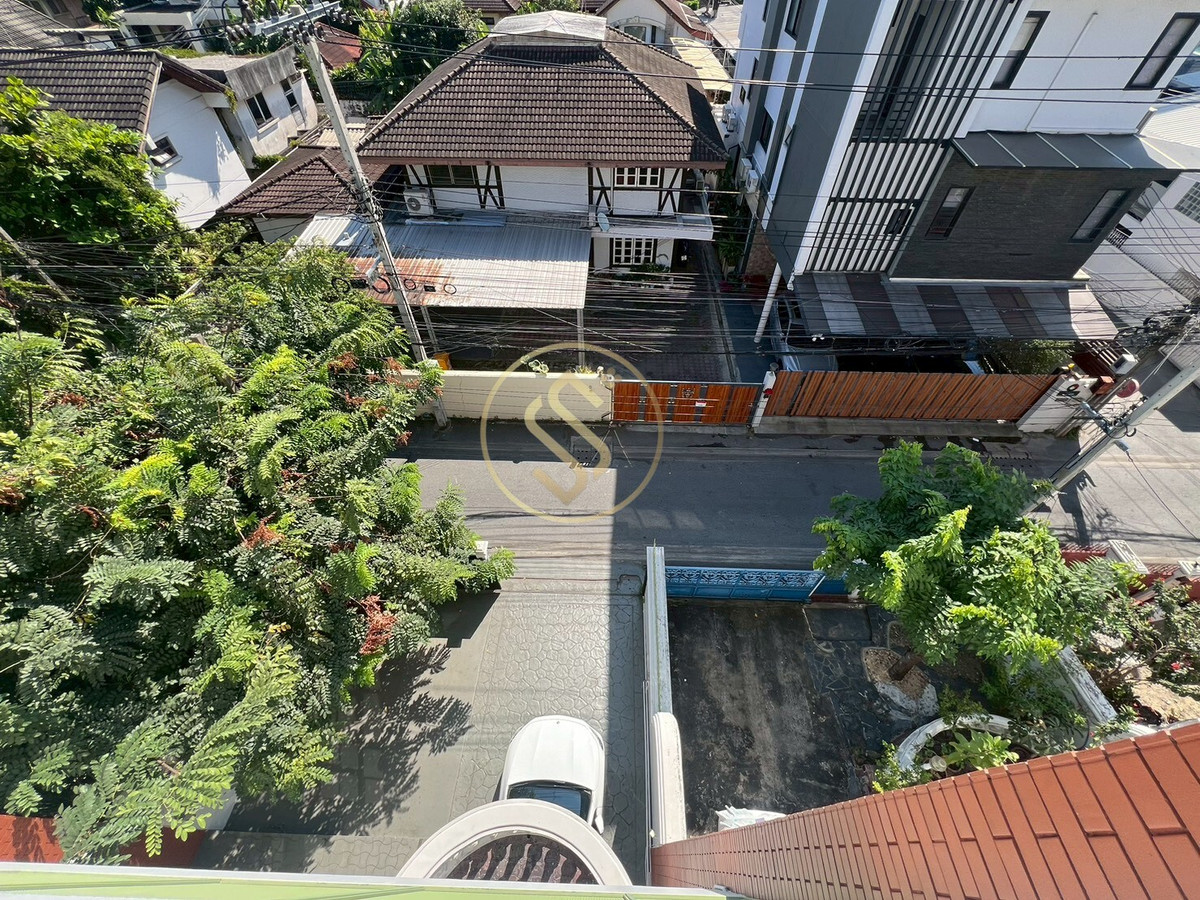 ให้เช่าทาวน์โฮมอารีย์ อนุสาวรีย์ : ให้เช่าด่วน บ้านทาวน์โฮมสวย 3 ชั้น สภาพดีพร้อมเข้าอยู่ ใจกลางอารีย์ ในซอยอารีย์สัมพันธ์ 1 ใกล้ BTS อารีย์