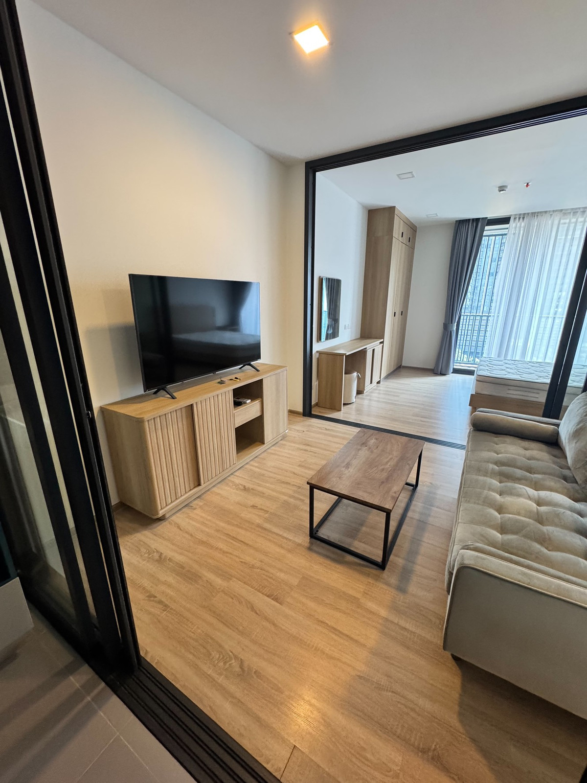 For RentCondoRatchathewi,Phayathai : 📢(for rent) XT Phayathai near BTS Phayathai and Airport Rail Link Phayathai.