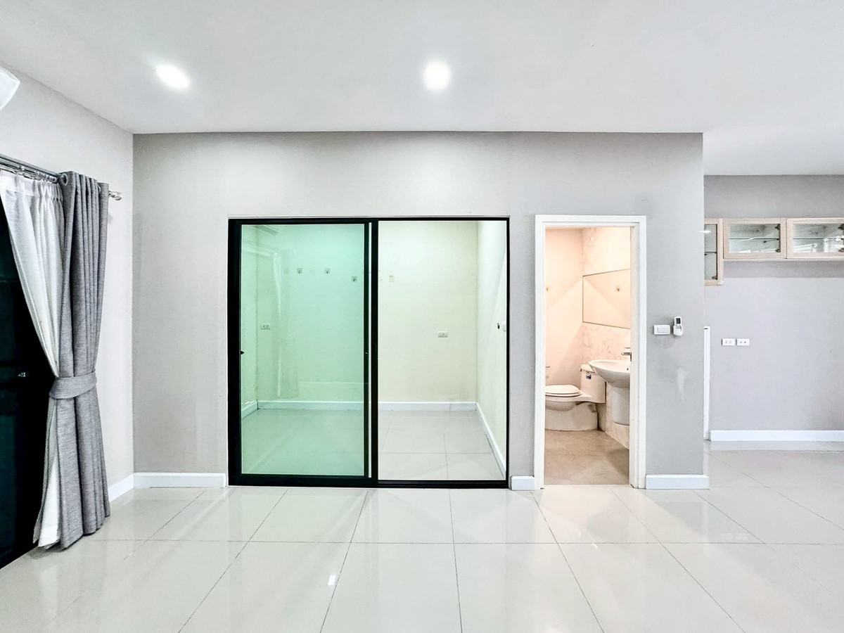 For SaleTownhomeNawamin, Ramindra : 3-story townhome for sale, PATIO Watcharapol - Ramindra, Modern Iconic Style, area 19.3 square meters, 4 bedrooms, Watcharapol Road, Tha Raeng Subdistrict, Bang Khen District, Bangkok