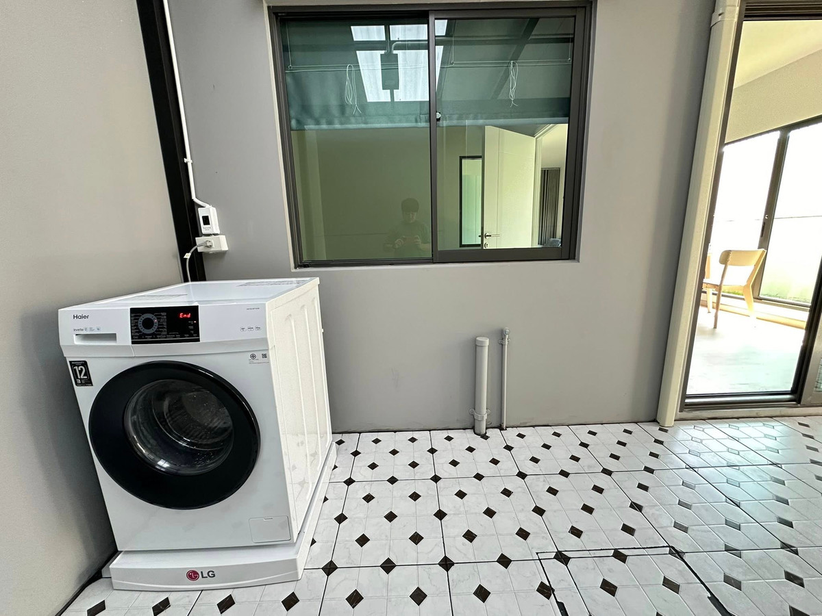 ให้เช่าบ้านปทุมธานี รังสิต ธรรมศาสตร์ : ทาวน์โฮม 3ห้องนอน เฟอร์นิเจอร์ครบ ใกล้ตัวเมืองปทุม เฟอร์นิเจอร์ครบ