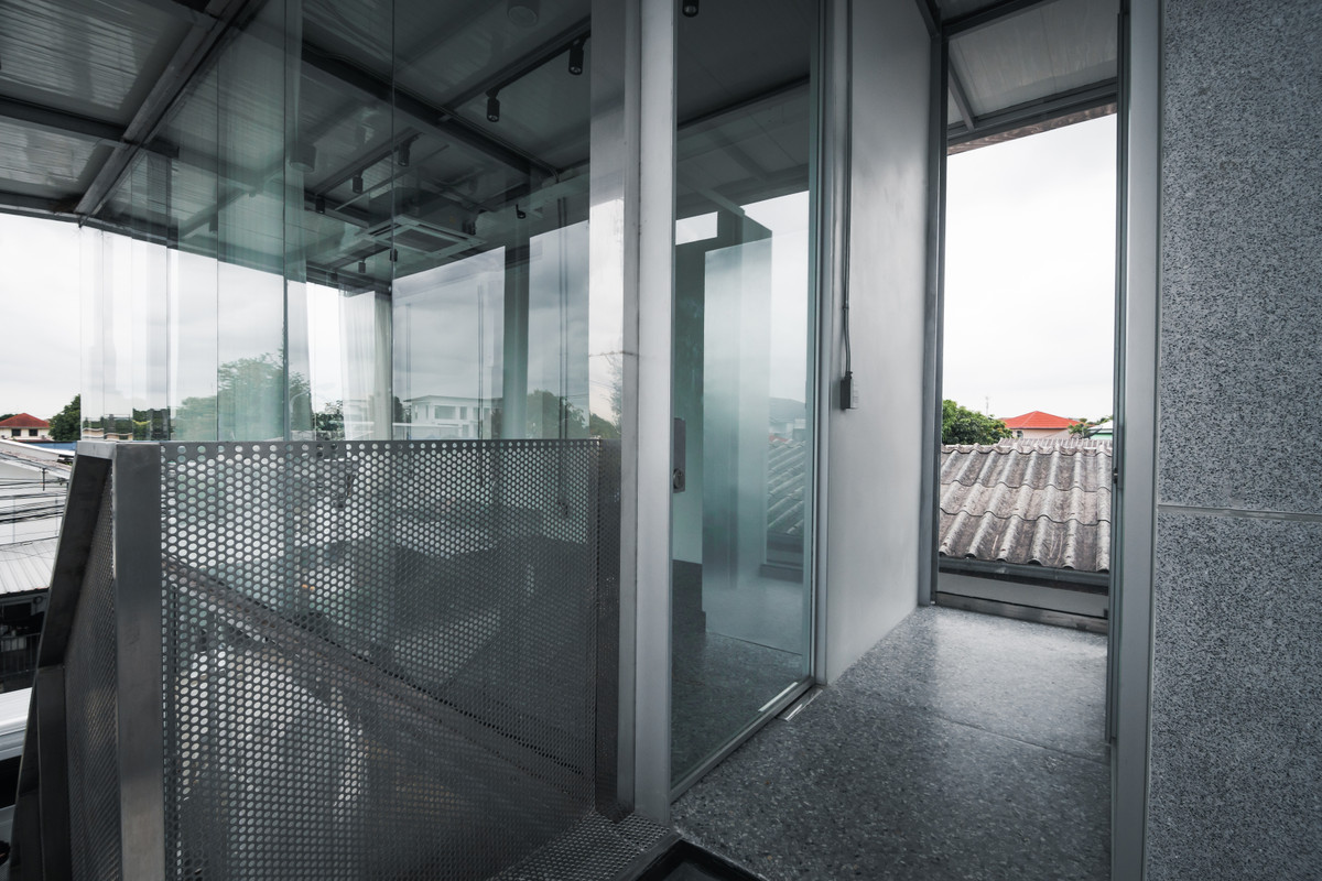 ให้เช่าโฮมออฟฟิศนวมินทร์ รามอินทรา : [23 Jan 2026] R34 Space - Home Office 3 ชั้น ให้เช่า สร้างใหม่, พื้นที่ใช้สอย 180 ตารางเมตร, เลียบทางด่วนรามอินทรา, รามอินทรา 34 แยก 14, เช่าเพียง 60,000.- (366 บาท/ตารางเมตร) พร้อมให้เช่า: 1 เมษายน 2569 เป็นต้นไป