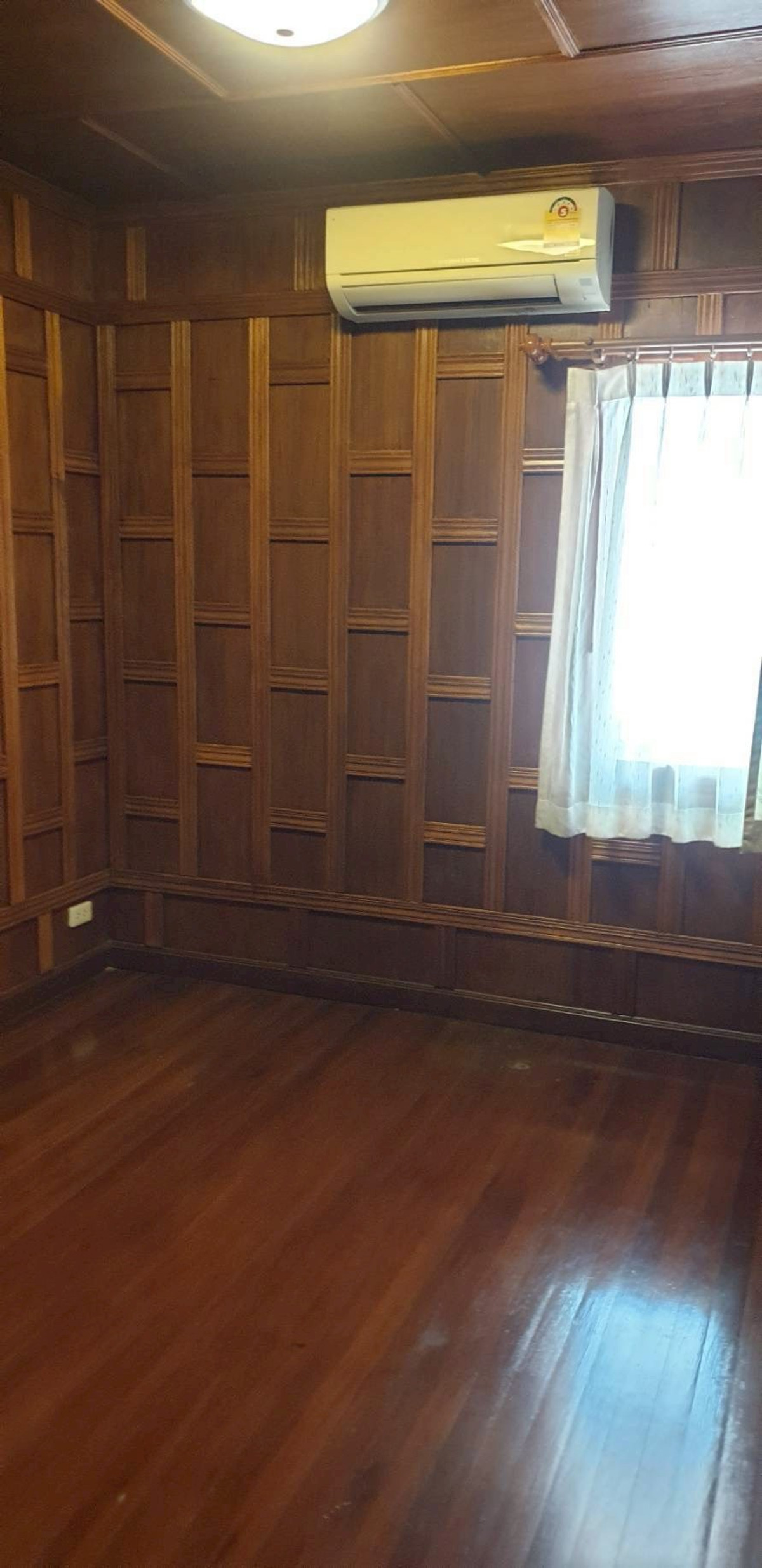 For RentHouseNonthaburi, Bang Yai, Bangbuathong : house near DBS and SISB International Schools, 10mins drive to Bang Bua Thong interchange.