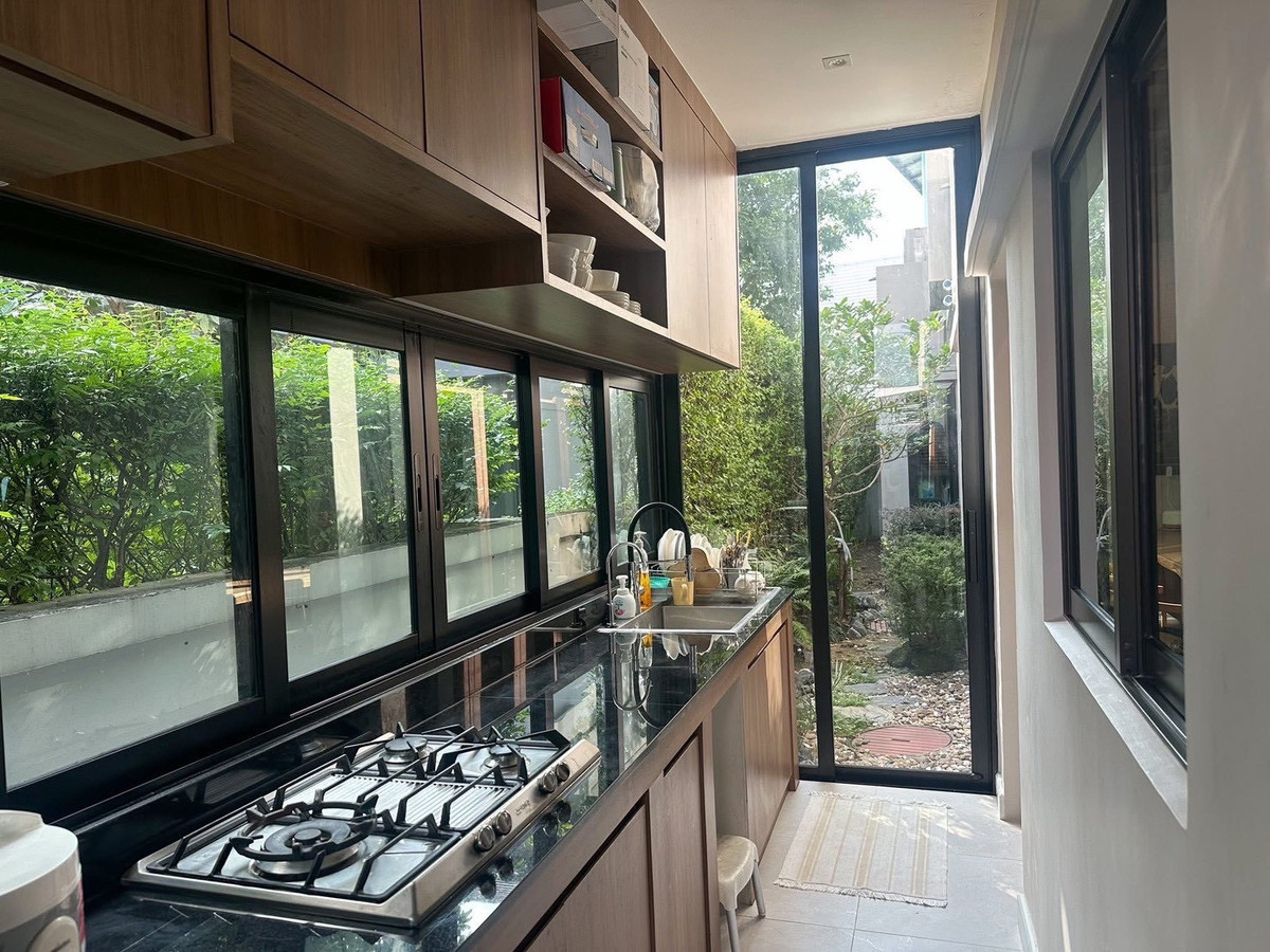 HouseRama5, Ratchapruek, Bangkruai : ✨🏡[For sale & rent] Large detached house, corner plot. Beautifully decorated in modern style. Convenient entry to the city, land area 100 sq m.