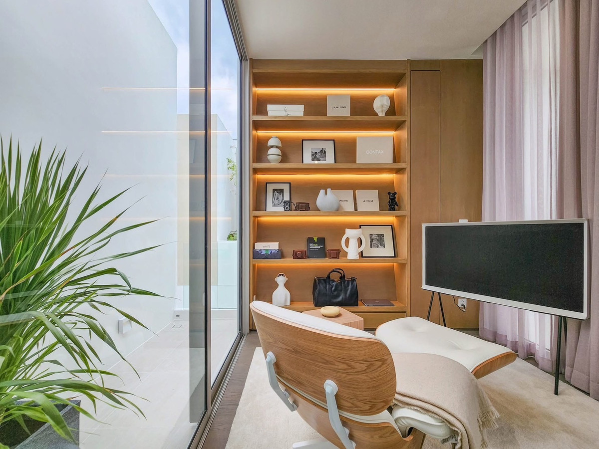 ขายบ้านพระราม 9 เพชรบุรีตัดใหม่ RCA : 🔥𝑳𝒂𝒔𝒕 𝟐 𝑼𝒏𝒊𝒕 ‼️  บ้านตัวอย่างตกแต่งพร้อมอยู่กลางเมือง ลดจาก 80 กว่าล้าน 🏷️ เหลือเพียง 58.9 ล้านบาท 🎉