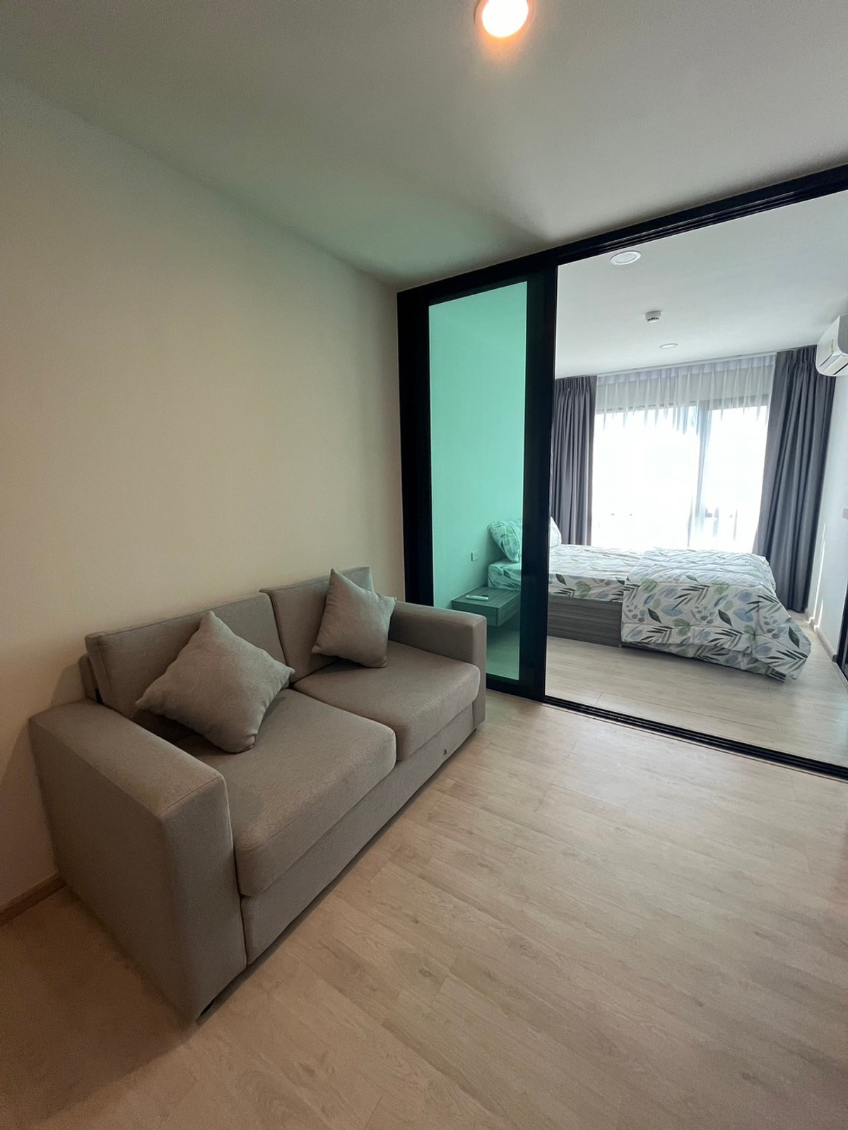 ให้เช่าคอนโดบางนา แบริ่ง ลาซาล : 10,000/ เดือน  Walk In Closet at The Origin Sukhumvit 105