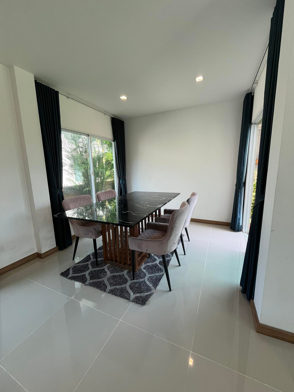 For RentHouseNonthaburi, Bang Yai, Bangbuathong : house near DBS and SISB International Schools, 10mins drive to Bang Bua Thong interchange.