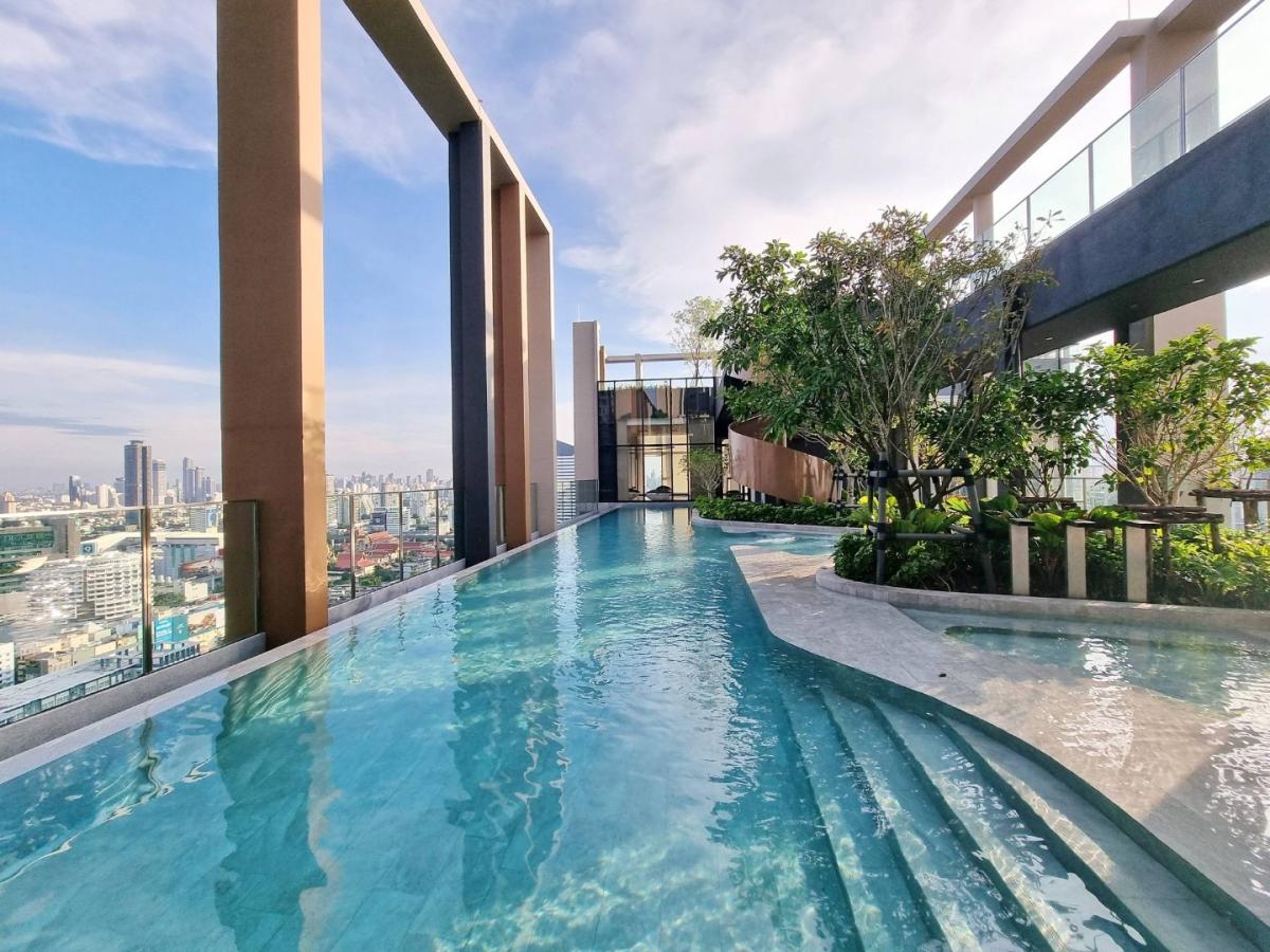 ให้เช่าคอนโดพระราม 9 เพชรบุรีตัดใหม่ RCA : 🔥ให้เช่าด่วน🔥Noble: Nue District R9 ตกแต่งสวย เฟอร์นิเจอร์ - เครื่องใช้ไฟฟ้าครบครัน พร้อมอยู่ เดินทางสะดวกใกล้ MRT พระราม 9 ❗