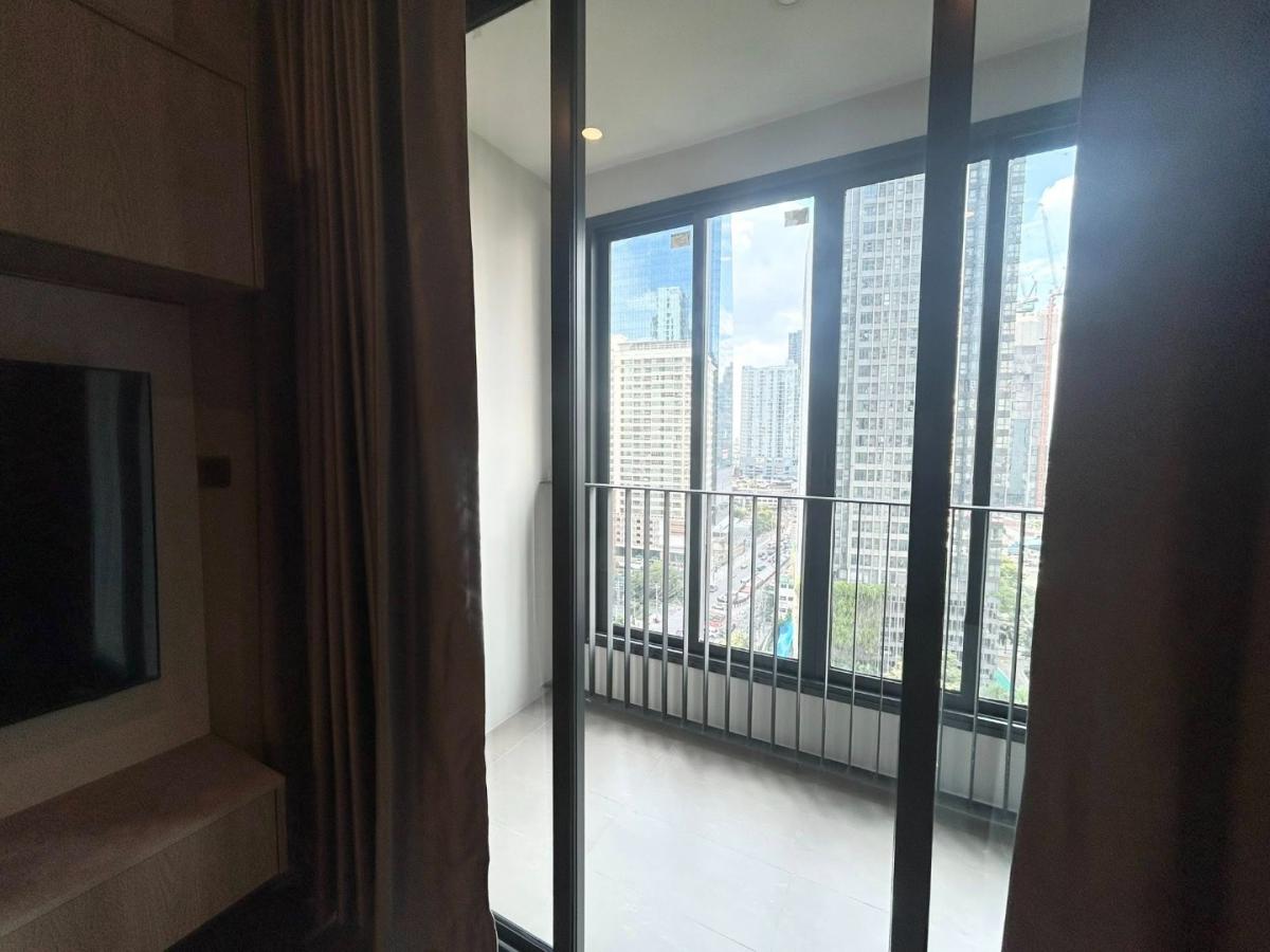 For RentCondoRatchathewi,Phayathai : 🔥For Rent Now! 🔥 Ideo Q Siam-Ratchathewi, brand new unit, never been rented before. Fully furnished with appliances, ready to move in. Convenient location near BTS Ratchathewi❗