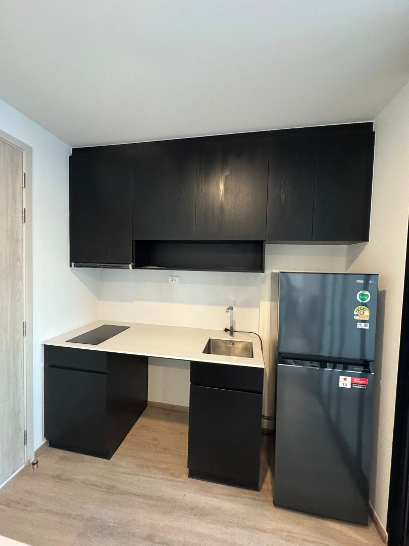 For RentCondoRama9, Petchburi, RCA : 🔥For Rent Now! 🔥Nue District R9, beautiful 2-bedroom, 1-bathroom apartment, fully furnished with furniture and appliances, ready to move in. Conveniently located near MRT Rama 9❗