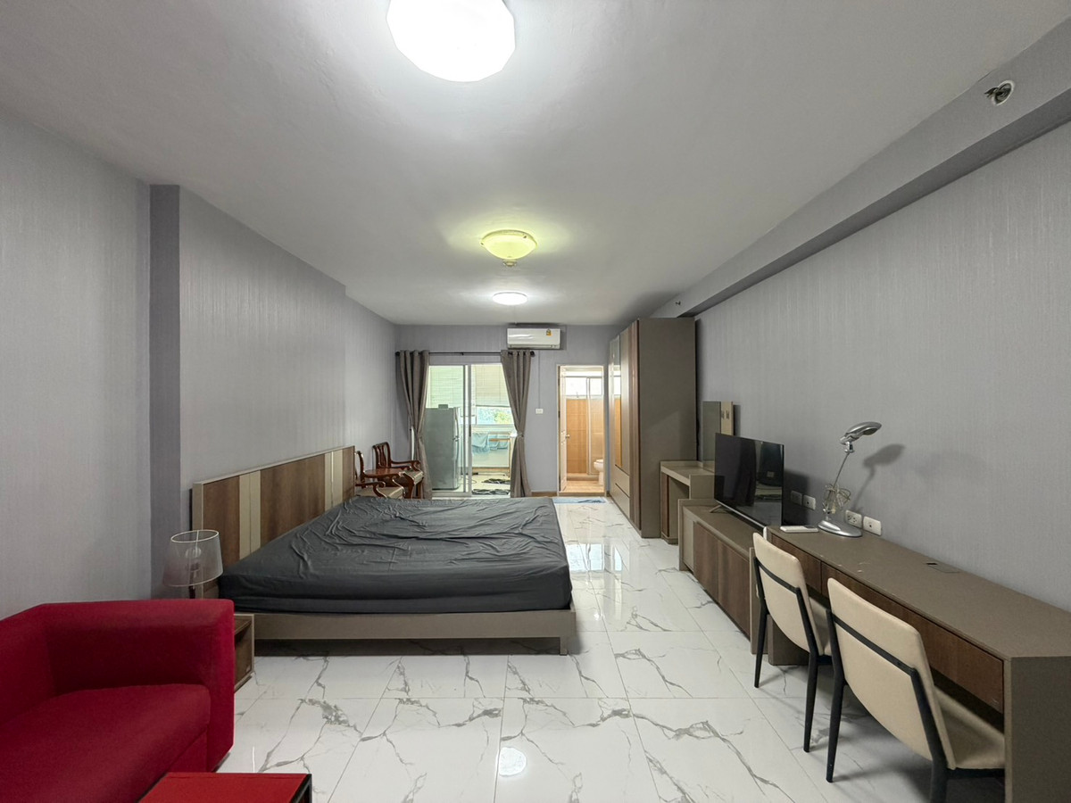 For RentCondoPattanakan, Srinakarin : Condo for rent, Supalai Park Srinakarin, beautiful room, decorated, fully furnished, ready to move in.