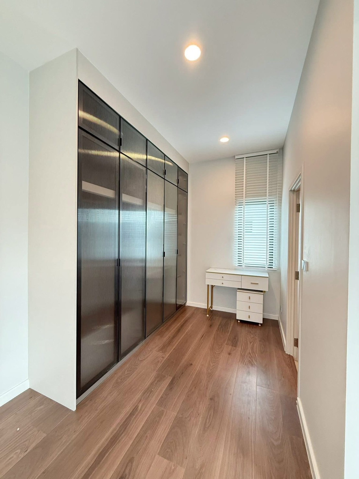 ให้เช่าบ้านเสรีไทย-นิด้า : ✨ บ้านยุคใหม่ ประหยัดพลังงาน! บ้านเดี่ยวหลังมุม Solar Cell & EV Charger พร้อมใช้งาน!  