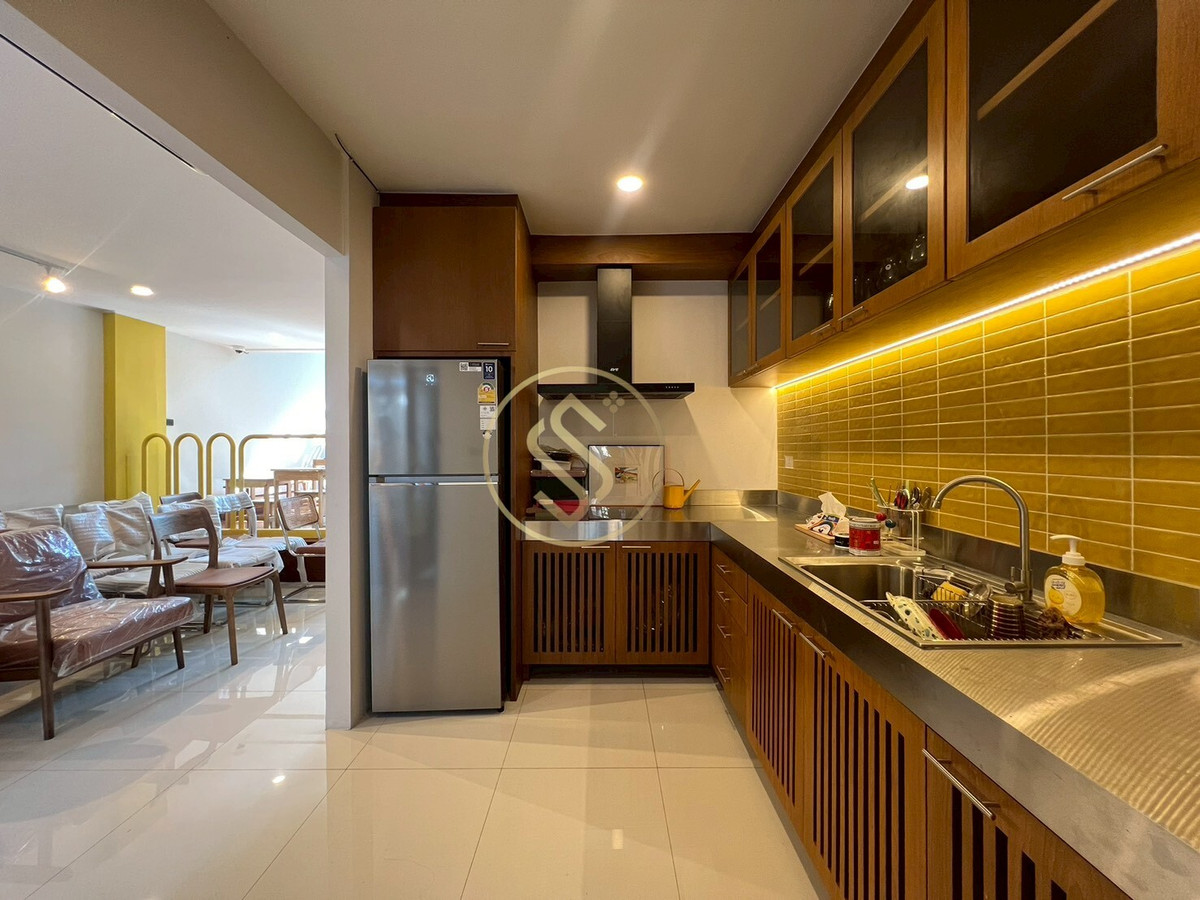 ให้เช่าทาวน์โฮมอารีย์ อนุสาวรีย์ : ให้เช่าด่วน บ้านทาวน์โฮมสวย 3 ชั้น สภาพดีพร้อมเข้าอยู่ ใจกลางอารีย์ ในซอยอารีย์สัมพันธ์ 1 ใกล้ BTS อารีย์