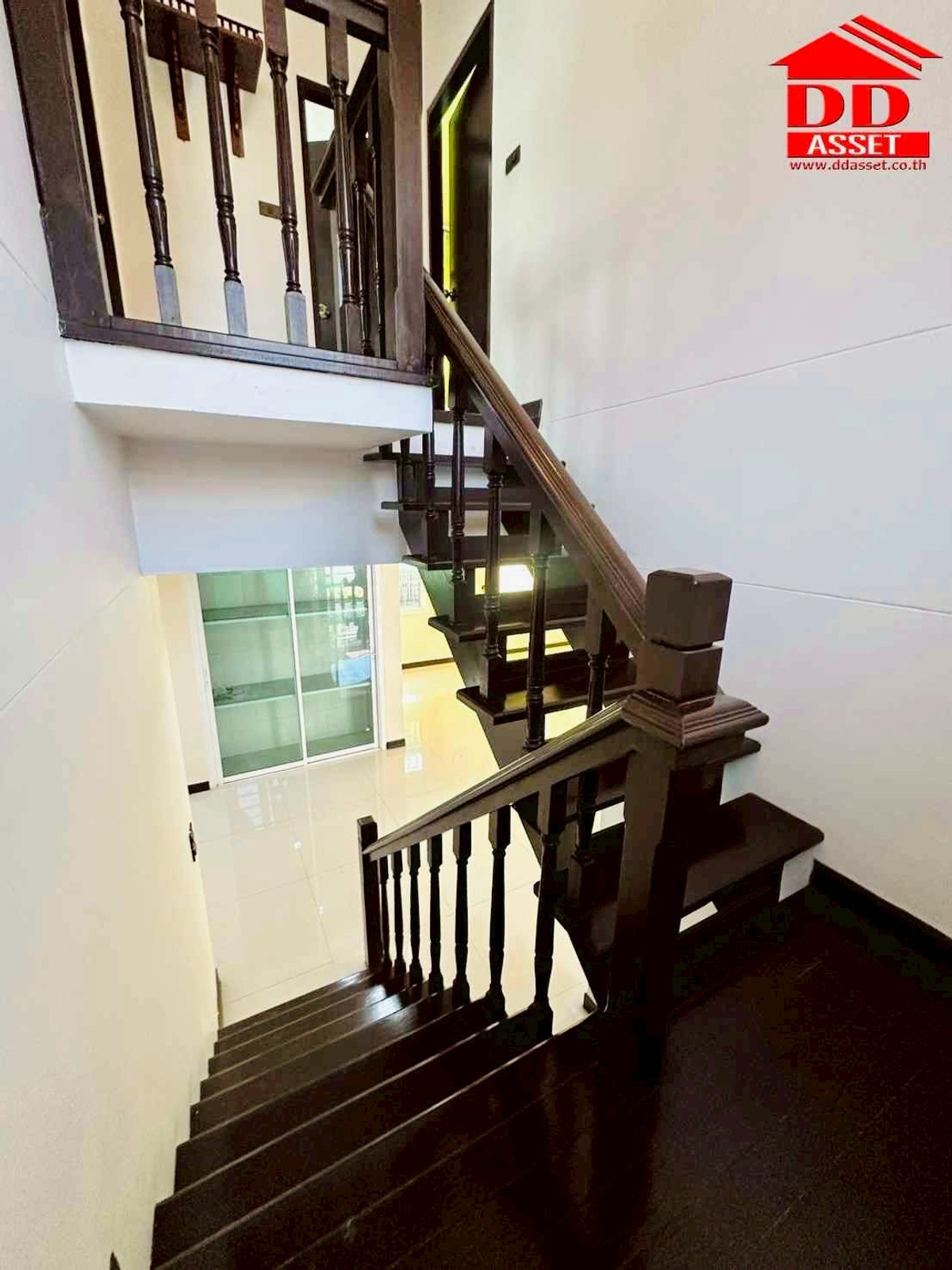 ขายบ้านนวมินทร์ รามอินทรา : ขายบ้านเดี่ยว หมู่บ้านชลลดา สายไหม 34 (Chonlada Saimai 34) ใกล้สถานีรถไฟฟ้าสายสีเขียว  รหัส : H8168