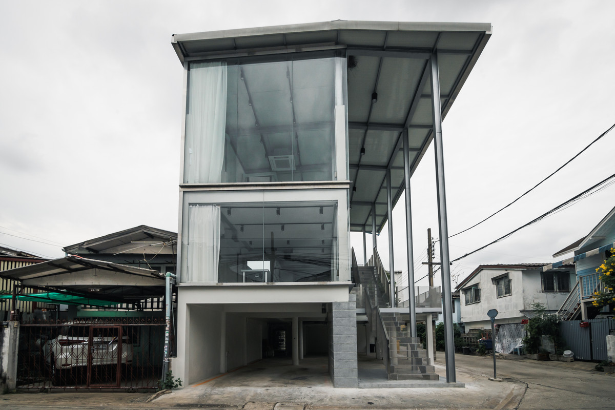 ให้เช่าโฮมออฟฟิศนวมินทร์ รามอินทรา : [23 Jan 2026] R34 Space - Home Office 3 ชั้น ให้เช่า สร้างใหม่, พื้นที่ใช้สอย 180 ตารางเมตร, เลียบทางด่วนรามอินทรา, รามอินทรา 34 แยก 14, เช่าเพียง 60,000.- (366 บาท/ตารางเมตร) พร้อมให้เช่า: 1 เมษายน 2569 เป็นต้นไป